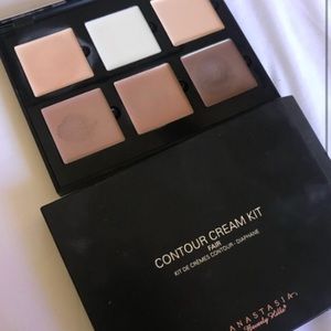 Anastasia cream contour kit